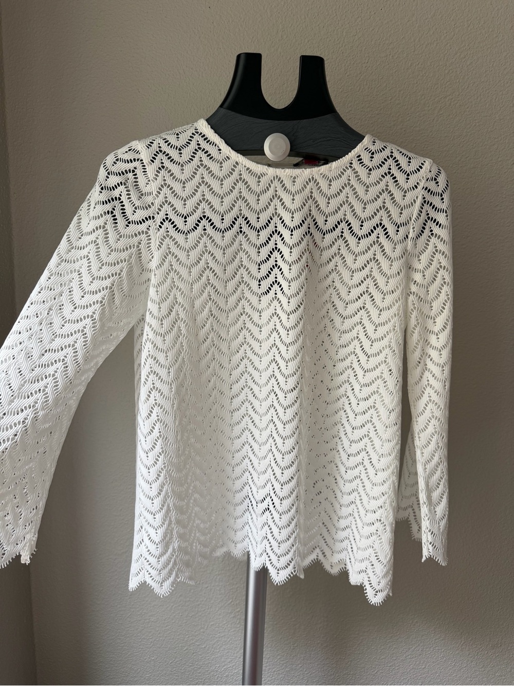 Vince Camuto White Crochet Knit Long Sleeve Top XS